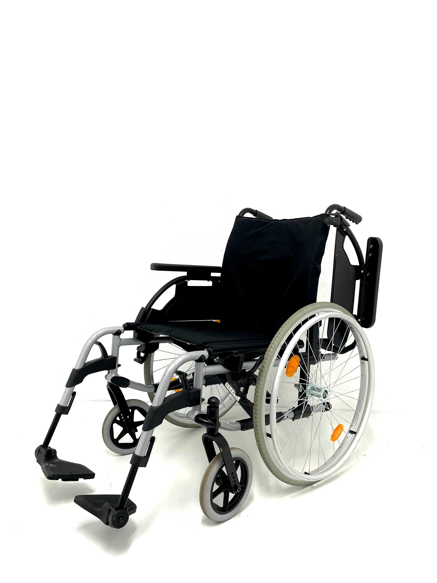 Rollstuhl, Faltrollstuhl Breezy Parix2