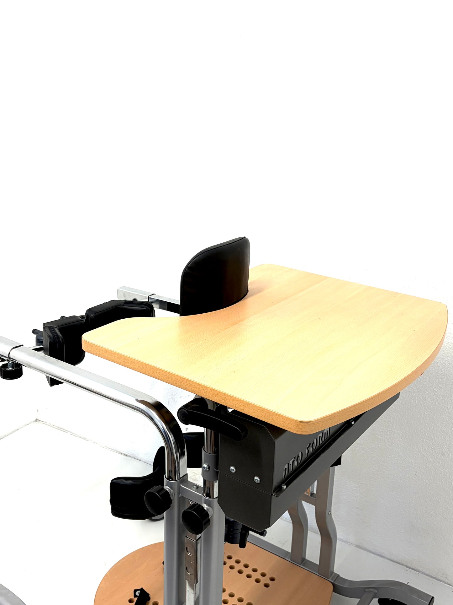 Stehtrainer/Stehtisch Vision ATO